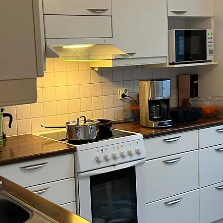 2 Bedrooms Flat At Train Station Apartment